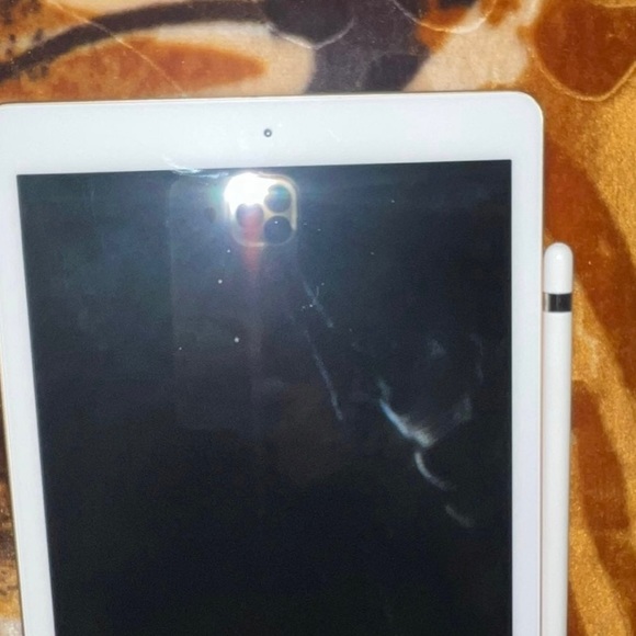 Generation 6 iPad - Picture 5 of 7